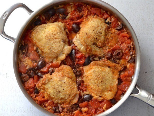 Окорочка запеченные в духовке с рисом.4 куриных бедрышка с косточками и кожей;соль и перец (черный ... - 9