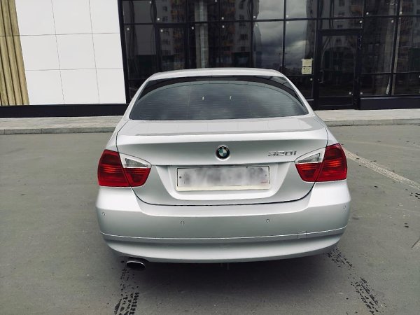 BMW 320 i 2008 год. Мотор : 2.0 AT ( 156 л.с ) Цена : 500.000 руб Телефон : +7-995-670-51-40 Место ... - 4