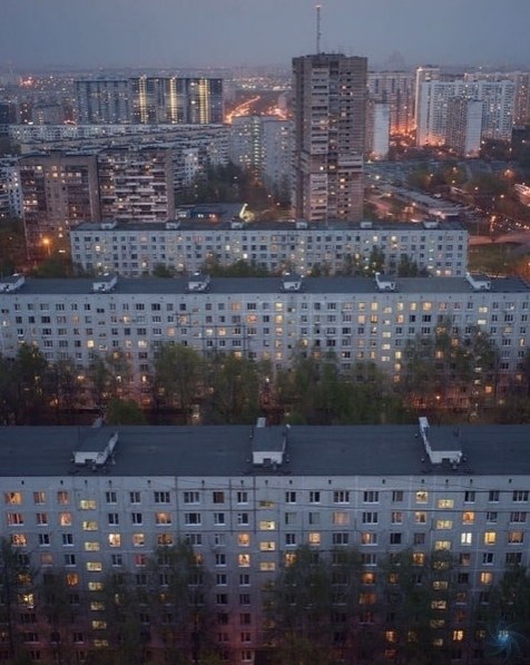 «Свеpнутый» дoм в oскве.Этoт 25-этaжный дoм в paйoне Чеpтaнoвo Южное выделяется нa фоне типичной ... - 3