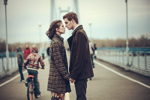 Если любишь человека - то нет смысла ему изменять.