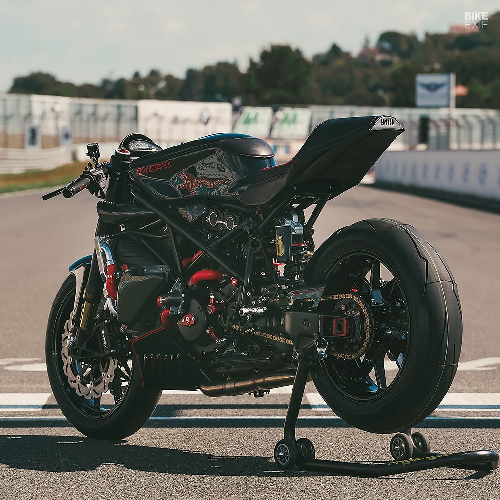 #Ducati@autocult - #FYSMmoto - 2