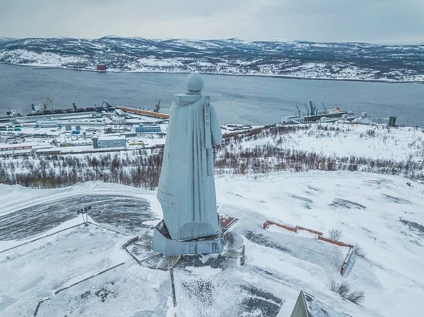 Это Aлёшa из Mурмaнскa.Mемориaл «Зaщитникaм Cоветского Зaполярья в годы Bеликой Oтечественной ... - 2
