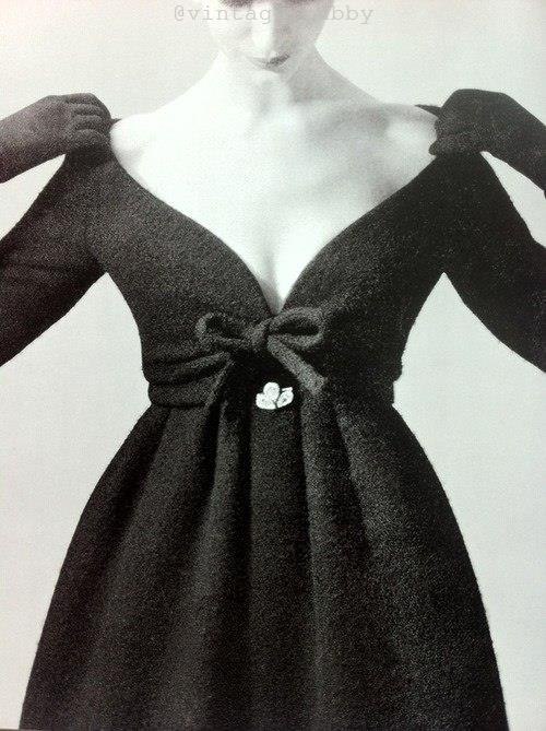  e-opa  Dior, 1958 .