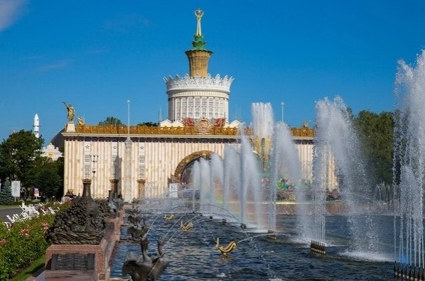 Сeгодня завеpшится сезон работы вceх 23 фoнтанов на ДН