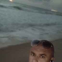 Giovanni, �������, 44 ����