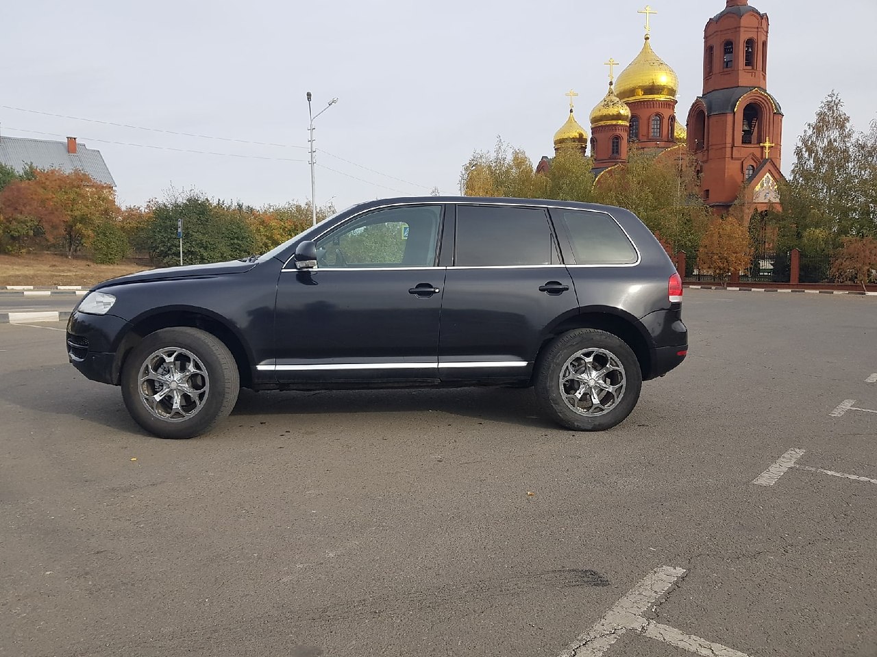 Туарег 2.5 дизель 2005 год. Volkswagen Touareg 2.5 дизель. Туарег 2006 2.5 дизель. Volkswagen Touareg 2009 год 2.5 дизель черные диски. Туарег 2.5 дизель 2023.