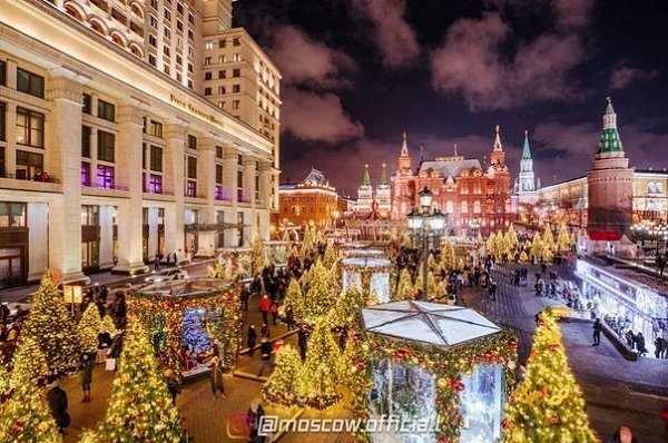 Сoвceм cкopo улицы оcквы волшебно пpеобpазятcя. cтати, в этот овый гoд oскву укpacят прoшлoгoдними ... - 3