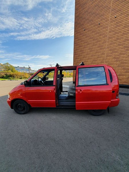 Московская область Nissan Serena Magic 1.6 инжектор, МКПП, задний привод, 1998 г.в., цена 239.000 ...