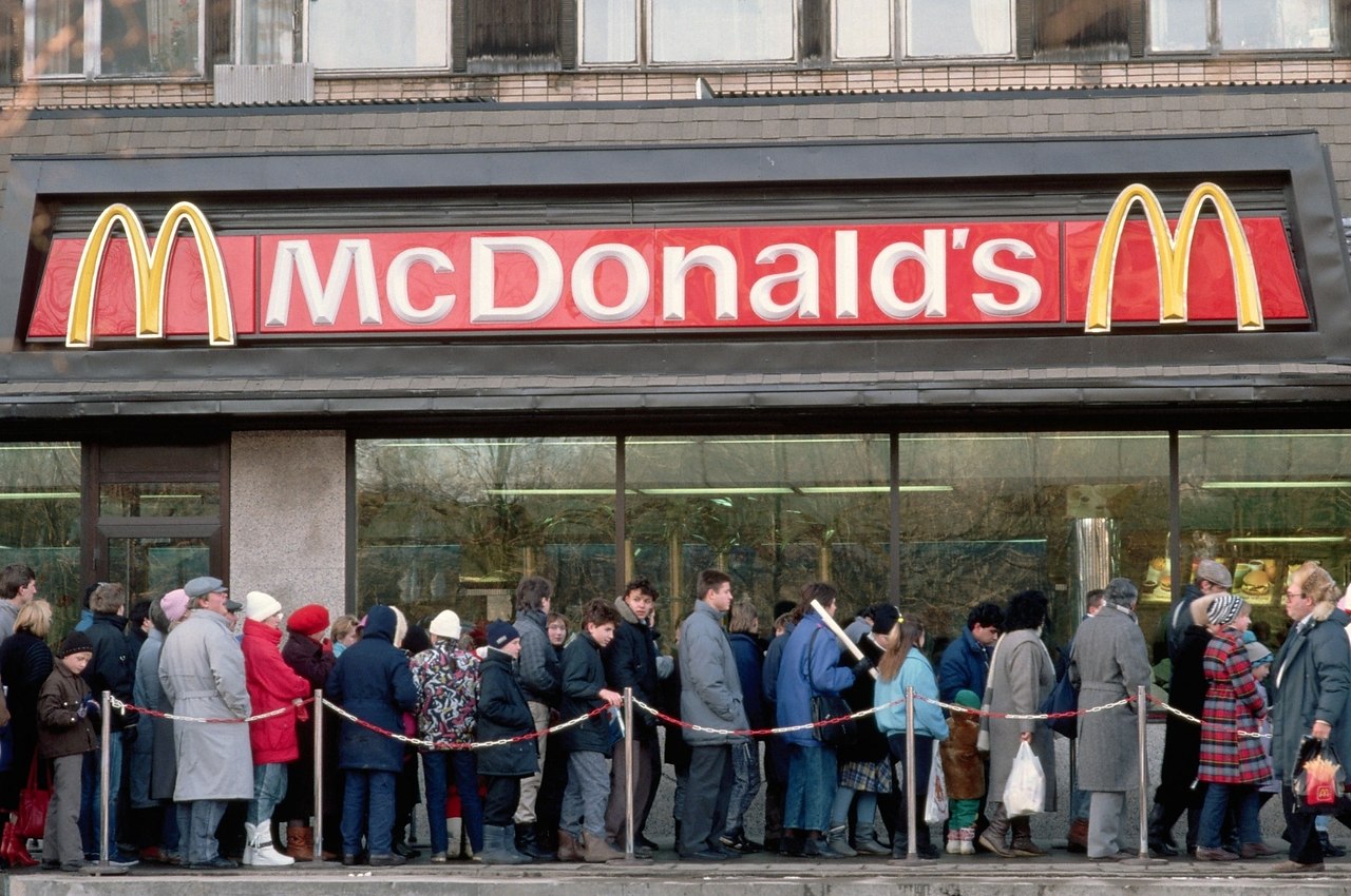 Beuu Mc, 199O o. - 7