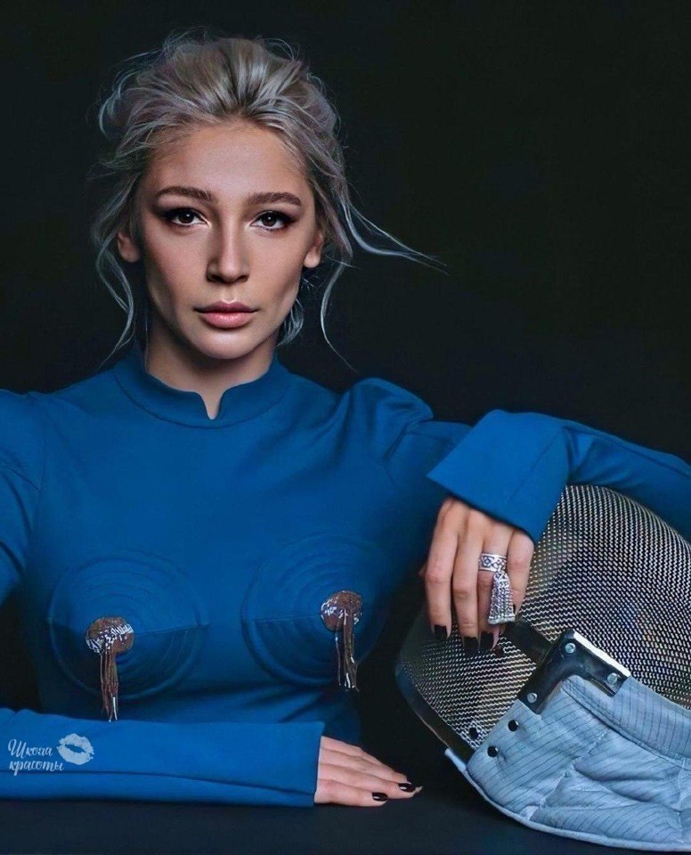 Ивлеева книга. Татлер настя ивлеева. Ивлеева книга. Илёсева. Настя ивлеева орел и решка.