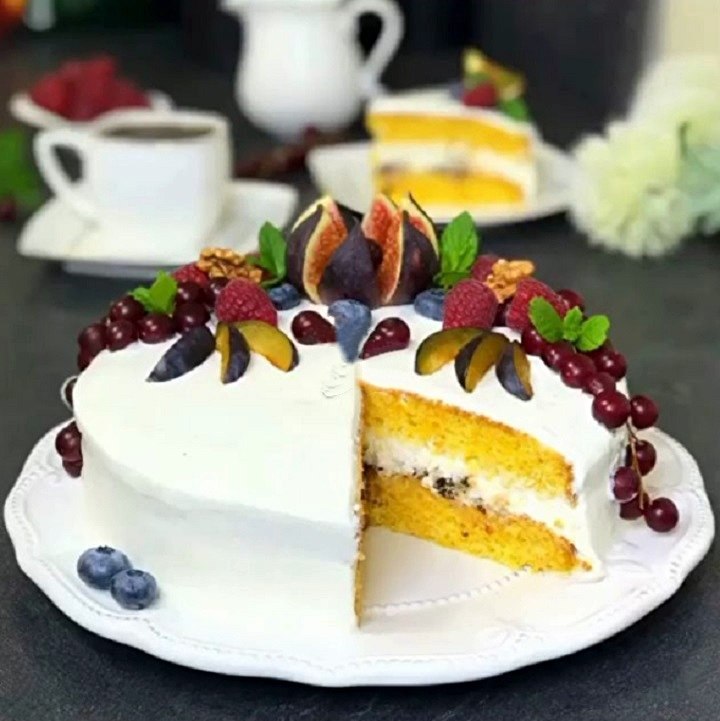 Морковныи торт с черносливом и грецкими орехами.ИНГРЕДИЕНТЫ: яица - 3 шт сахар - 180 г морковь - 200 ...