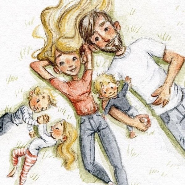 Когда говоришь «семья» — хочется видеть счастливых родителей и симпатичных детей, бегущих с улыбками ...