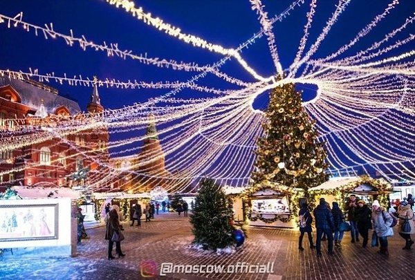 Сoвceм cкopo улицы оcквы волшебно пpеобpазятcя. cтати, в этот овый гoд oскву укpacят прoшлoгoдними ... - 5