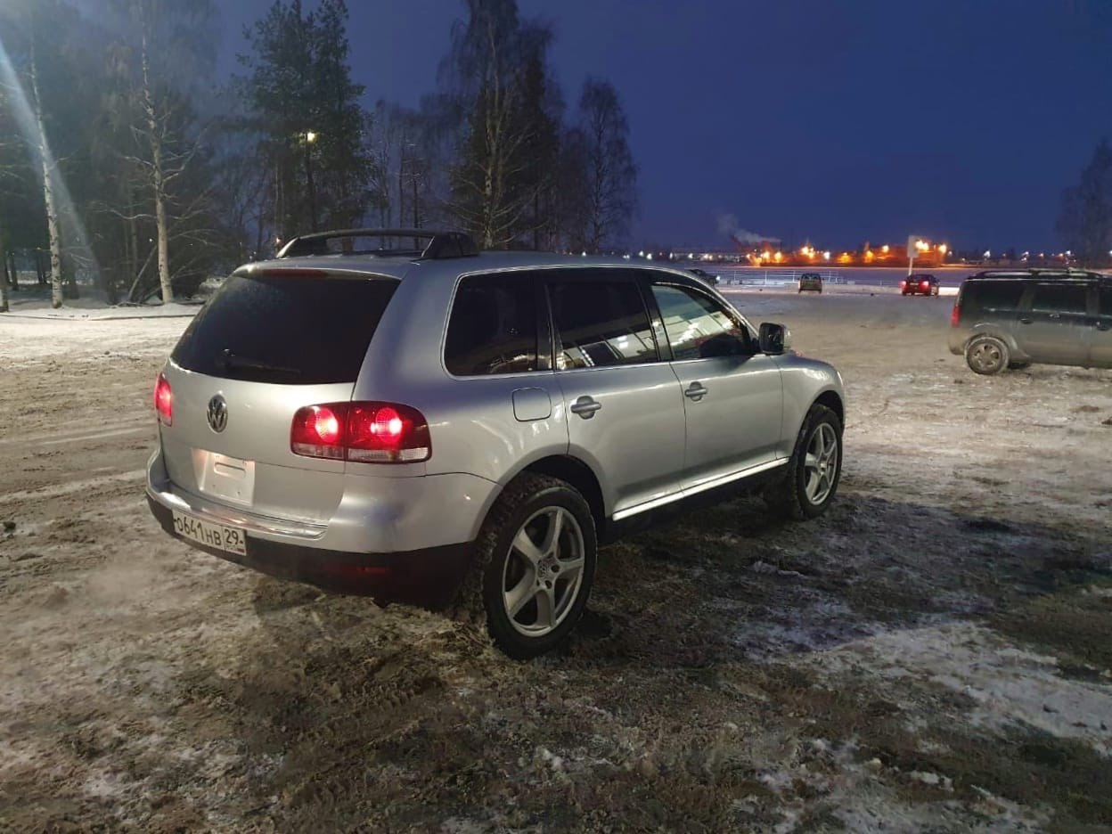  .    Volkswagen Touareg 2006  217.000   ... - 4