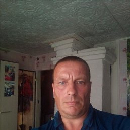Ivan, 42, 