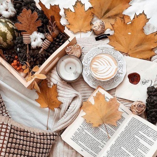 Мечту из белых облаков.Ты подарил мне рано утромИ подал кофе с молокомМне в белой чашке с ... - 3