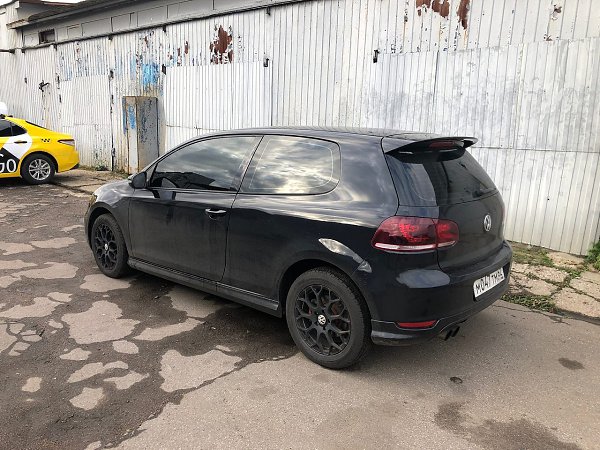 г.Москва.СВАО530 тыс.руб.Продаю Golf VI 2010 г.1.4 ( САХА ) 122 л.с механика В обвесе GTI с диодными ... - 3