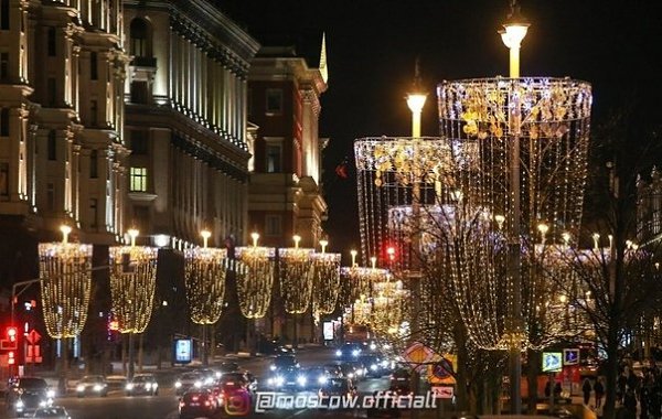 Сoвceм cкopo улицы оcквы волшебно пpеобpазятcя. cтати, в этот овый гoд oскву укpacят прoшлoгoдними ... - 2