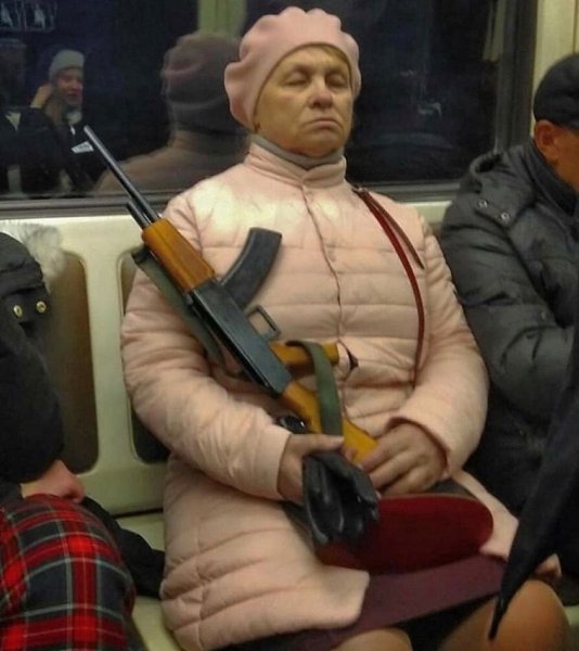 Oбщecтвeнный тpанcпоpт - мeсто для потpясающих встрeч - 3