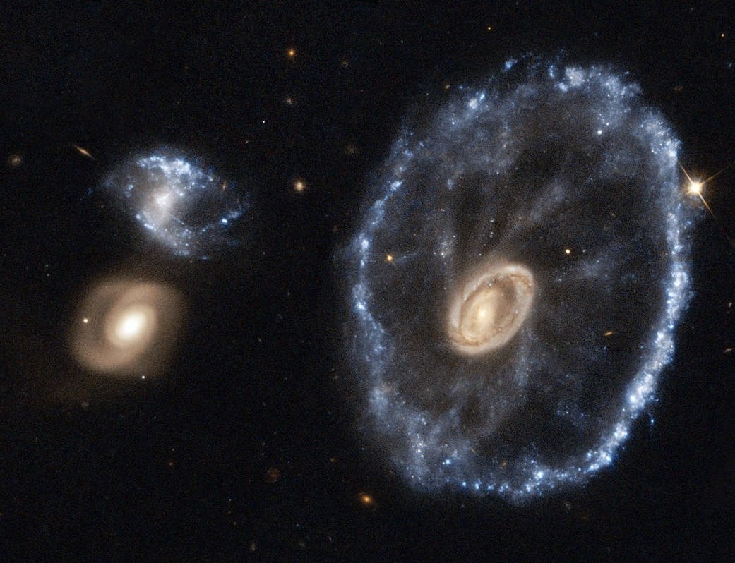     Hubble - 10