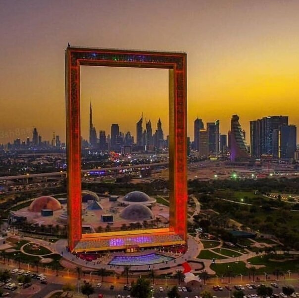 Dubai Frame    .     150  ...