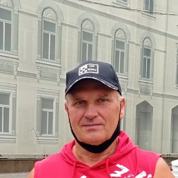 Oleg, 60, 