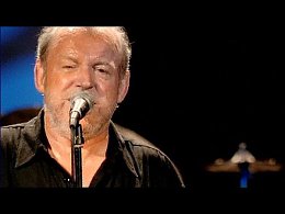 (^///^)Joe Cocker - Unchain My Heart 2002 Live Videohttps://www.youtube.com/watch?...R9c5fFVtBI