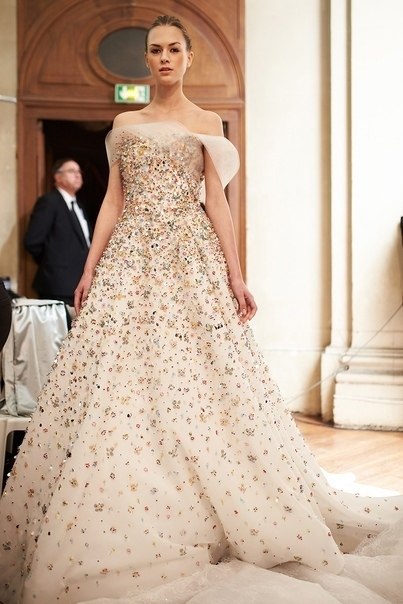 ony Ward. Backstag Haut Coutur aris Fashion wk Spring-Summr 2018.      ... - 4