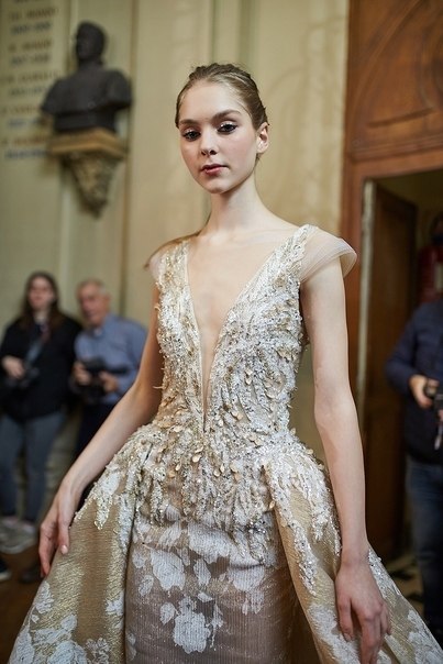 ony Ward. Backstag Haut Coutur aris Fashion wk Spring-Summr 2018.      ... - 7