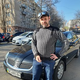 Oleg, 39, 