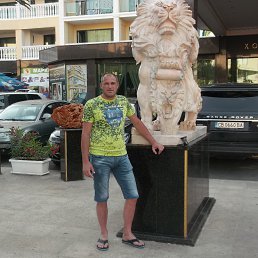 Nikolai, 48, 