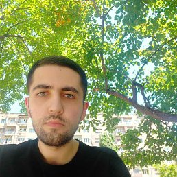 Hovo, 30, 