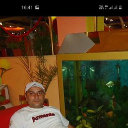 Artur, 35 , 