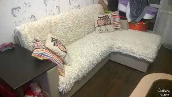 Решил сшить чехол для дивана из старенького пледика!) Целый день шил! Зацените. - 3