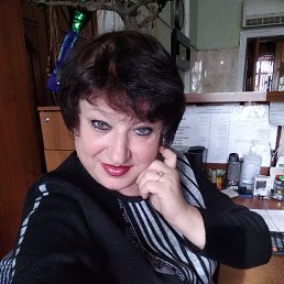 Людмила, 57, Ясиноватая