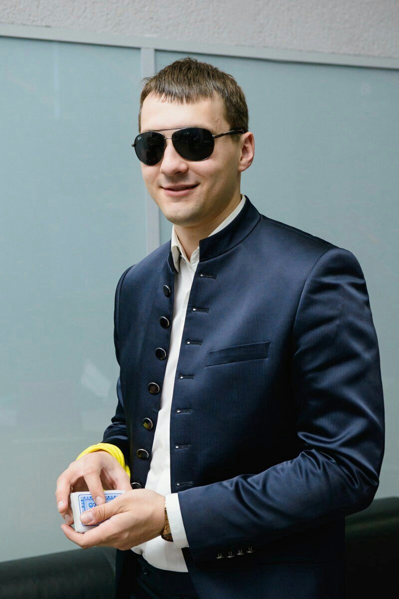 Oleg - 11  2022  10:39