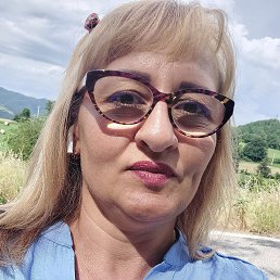 Iuliana, 50, 