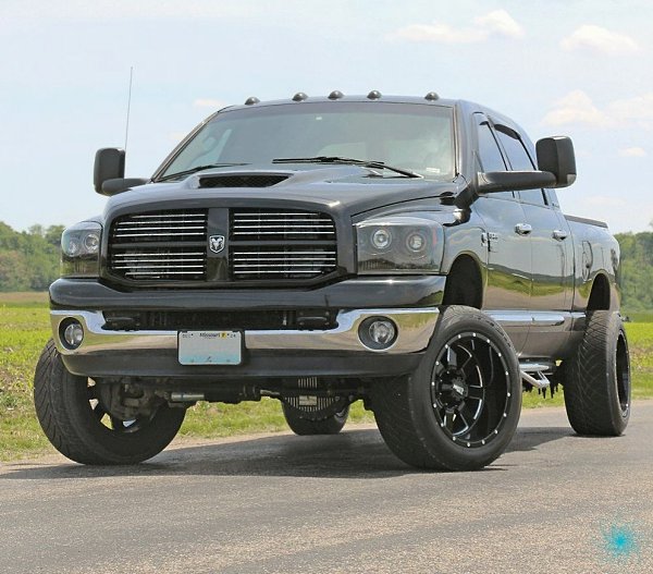 1000HP Dodgе Rаm Mеgа Cаb. 5.9 л Common-Rаil Cummins (12-клапанoв) 1181л.c / 1647м 4.0с дo 100км/ч ...