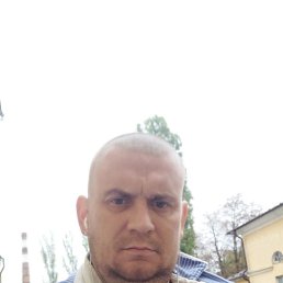 Andrej, 35 , 