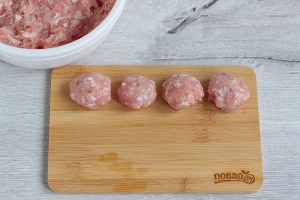 Суп с булгуром и фрикадельками.Ингредиенты:Фарш мясной — 500 гБулгур — 100 гКартофель — 4-5 ... - 3