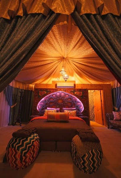 Иордания , Отель Memories Aicha Luxury Camp. Комплекс Memories Aicha Luxury Camp с видом на горы, ... - 3
