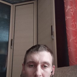 Андрей, 32, Апрелевка