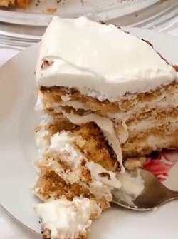 РЕЦЕПТ НЕЖНОГО МЕДОВОГО ТОРТА. Ингредиенты: Мука - 150 г Яица - 4 шт Мед - 100 г Сода - 1 ч.л. ... - 2