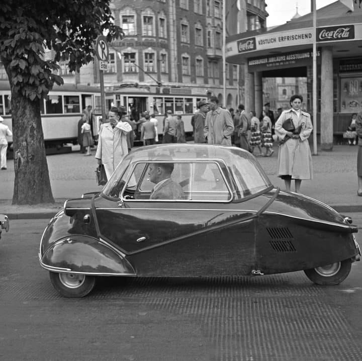   (Messerschmitt Kabinenroller KR175). , 1955 .