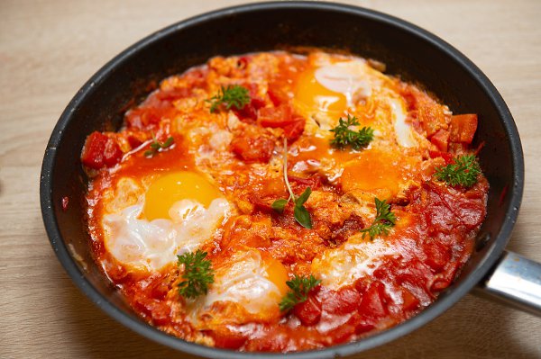 Шакшука.2 порции25 мин (ваши 25 мин)Рецепт вкуснейшего блюда из яиц - шакшука. Этот завтрак любят ...