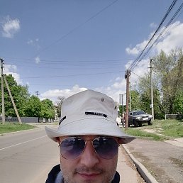 Oleg, 41, Днепродзержинск