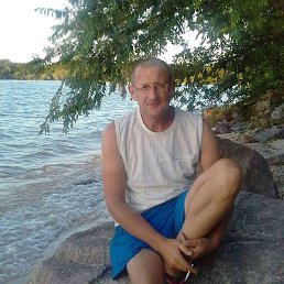 Александр, 46, Каховка