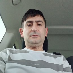 Ibo, 43, 