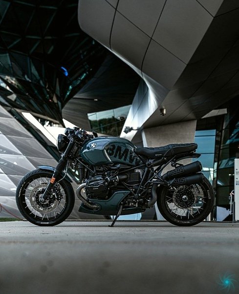 BMW K100 Gorilla. 987 ���.c� / I4 100 �.� / 100�� 4.3c �o 100��/� �a���� �o 233��/�MOTOR - ...