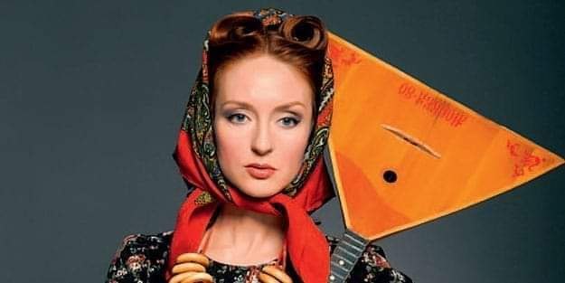 ПОЧТИ МУЖ.Благоухая незнакомыми духами, почти-муж Сидоров сказал:— Понимаешь, зайка, брак – ...